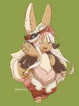  1other :3 animal_ears arm_up artist_name blush fangs furry green_background highres kawasemi27 looking_at_viewer made_in_abyss nanachi_(made_in_abyss) one_eye_closed open_mouth short_hair simple_background smile solo tail teeth twitter_username whiskers white_hair yellow_eyes 