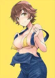  1girl bare_arms bare_shoulders bikini blush breasts brown_hair collarbone commentary_request cowboy_shot denim eyebrows_visible_through_hair holding honda_mio idolmaster idolmaster_cinderella_girls large_breasts looking_at_viewer overalls shiroyukimajima short_hair simple_background smile solo swimsuit yellow_background yellow_bikini yellow_bikini_top yellow_eyes 