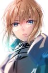  1girl artoria_pendragon_(all) blonde_hair blue_eyes breastplate eyebrows_visible_through_hair fate/stay_night fate_(series) hair_between_eyes highres looking_at_viewer parted_lips portrait ro96cu saber short_hair solo white_background 