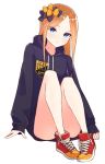  1girl abigail_williams_(fate/grand_order) ass blonde_hair blue_eyes bow fate/grand_order fate_(series) forehead hair_bow highres hood hoodie kopaka_(karda_nui) long_hair simple_background sitting sleeves_past_wrists solo white_background 