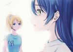  2girls ayase_eli bangs blonde_hair blue_eyes blue_hair blue_shirt commentary_request eyebrows_visible_through_hair hair_between_eyes highres long_hair looking_at_another love_live! love_live!_school_idol_project multiple_girls ponytail shirt short_sleeves simple_background sonoda_umi suito white_background yellow_eyes 