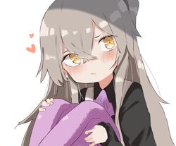  1girl bangs black_shirt blush closed_mouth commentary eyebrows_behind_hair girls_frontline grey_hair hair_between_eyes heart long_hair long_sleeves looking_at_viewer one_side_up shirt simple_background sleeves_past_wrists solo stuffed_animal stuffed_bunny stuffed_toy tosyeo ump45_(girls_frontline) upper_body white_background yellow_eyes 