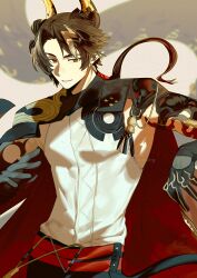  1boy absurdres arknights blonde_hair brown_hair cape chongyue_(arknights) colored_extremities commentary_typo cowboy_shot earrings hair_intakes highres horns jewelry long_hair looking_at_viewer male_focus multicolored_hair pointy_ears red_cape red_eyes shirt smile solo standing streaked_hair watermark white_shirt yun-yang 