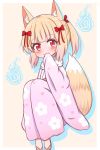  1girl animal_ears blonde_hair blush bow brown_background brown_footwear closed_mouth colored_shadow commentary_request drop_shadow floral_print fox_ears fox_girl fox_tail hair_bow hand_to_own_mouth hand_up highres hitodama japanese_clothes jiu_(sdesd3205) kimono knees_up long_sleeves original pink_kimono print_kimono red_bow red_eyes sandals shadow sidelocks sleeves_past_fingers sleeves_past_wrists smile solo tail twintails wide_sleeves 