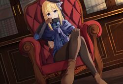  1girl absurdres armchair bangs beret black_headwear black_legwear blonde_hair blue_eyes blue_jacket blunt_bangs boots brown_footwear brown_gloves cabinet chair closed_mouth commentary_request crossed_legs eyebrows_visible_through_hair fate/grand_order fate_(series) flower gloves hair_flower hair_ornament hat highres indoors jacket korean_commentary long_hair long_sleeves looking_at_viewer lord_el-melloi_ii_case_files pantyhose reines_el-melloi_archisorte scarf shawl sidelocks sitting smile smug solo straight_hair z_loader 