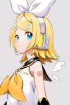  1girl bangs bare_shoulders black_collar black_sleeves blonde_hair blue_eyes bow collar detached_sleeves from_side grey_background hair_bow hair_ornament hairclip headphones headset kagamine_rin looking_at_viewer neckerchief pursed_lips sailor_collar sawashi_(ur-sawasi) school_uniform shirt short_hair shoulder_tattoo simple_background swept_bangs tattoo upper_body vocaloid white_bow white_shirt wings yellow_neckwear 