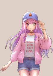  1girl alternate_costume baseball_cap blush brown_background clothes_writing commentary_request cowboy_shot crown_print denim denim_shorts green_eyes hat heterochromia highres himemori_luna hololive jacket long_hair long_sleeves mikan_mizu pink_hair pink_jacket shirt shorts simple_background smile solo violet_eyes virtual_youtuber white_shirt 