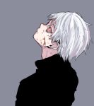  1boy back black_sclera blood blood_on_face grey_background hanjo injury kaneki_ken looking_up male_focus parted_lips red_eyes scratches simple_background solo tokyo_ghoul white_hair 