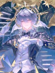  +_+ 1boy absurdres ascot black_bow black_bowtie black_jacket bow bowtie chinese_commentary closed_mouth collared_shirt conductor_baton earrings expressionless eye_symbol gloves gold_earrings grey_hair grey_vest hair_between_eyes halo halo_behind_head hands_up head_wings highres holding_baton honkai:_star_rail honkai_(series) jacket jewelry lapel_pin lapels male_focus notched_lapels official_alternate_costume open_clothes open_jacket phonograph shirt solo spiked_halo spirit stairs star_(symbol) sun_symbol sunday_(honkai:_star_rail) sunday_(star_rail_live_2025)_(honkai:_star_rail) tailcoat tengyuan_bei_ze upper_body vest white_ascot white_gloves white_shirt white_wings wings yellow_eyes 