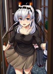  1girl bangs black_shirt blue_eyes blush boots_removed breasts brown_skirt casual collarbone eyebrows_visible_through_hair hair_between_eyes hallway headband highres ichikawa_feesu indoors kantai_collection long_hair looking_at_viewer medium_breasts one_side_up open_door shirt sidelocks silver_hair skirt smile solo standing suzutsuki_(kantai_collection) 