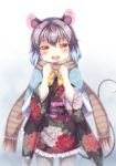  1girl alternate_costume animal_ears black_kimono blush bow brown_scarf buck_teeth clenched_hands cowboy_shot eyebrows_visible_through_hair floral_print fur-trimmed_shawl gradient gradient_background grey_hair grey_legwear hair_between_eyes japanese_clothes jewelry kimono looking_at_viewer mouse_ears mouse_tail nazrin obi open_mouth pantyhose pendant red_eyes sash scarf shawl short_hair smile solo standing tail thick_eyebrows tomo_takino touhou twitter_username white_background yellow_neckwear 