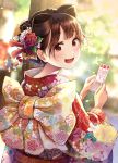  1girl :d back_bow bangs blurry blurry_background blush bow brown_eyes brown_hair commentary_request depth_of_field eyebrows_visible_through_hair floral_print flower furisode hair_flower hair_ornament hair_rings highres holding japanese_clothes kentaurosu kimono long_sleeves looking_at_viewer looking_back matsuno_chiya open_mouth original print_kimono red_flower red_kimono red_rose rose short_hair smile solo upper_body upper_teeth white_flower wide_sleeves 