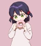  1girl bangs black_hair blush brown_background commentary_request doughnut eating eyebrows_visible_through_hair food food_on_face genderswap genderswap_(mtf) green_eyes hair_between_eyes hair_bobbles hair_ornament holding holding_food kenmochi_touya long_sleeves nijisanji shirt simple_background solo two_side_up upper_body virtual_youtuber white_shirt yamabukiiro younger 