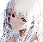  bangs bare_shoulders blush close-up closed_mouth commentary_request eyelashes fur_collar green_eyes hair_between_eyes hair_over_shoulder haori_iori head_tilt long_hair looking_at_viewer messy_hair original silver_hair simple_background white_background 