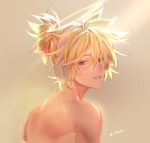  1boy artist_name blonde_hair blue_eyes blush commentary ei_flow english_commentary from_behind half-closed_eyes halo headphones heart highres kagamine_len light_blush looking_at_viewer looking_back male_focus nose_blush parted_lips shirtless short_ponytail sidelighting spiky_hair upper_body vocaloid yellow_background 