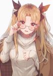  1girl absurdres black_bow blonde_hair blurry blush bow brown_coat coat commentary_request earrings ereshkigal_(fate/grand_order) eyebrows_visible_through_hair fate/grand_order fate_(series) glasses grey_background grey_nails hair_bow hand_up highres jewelry long_hair long_sleeves looking_at_viewer marei_(mercy) nail_polish red_eyes ribbed_sweater simple_background solo sweater two_side_up wavy_mouth white_sweater 