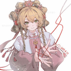  1girl blonde_hair bow-shaped_hair braid cat's_cradle chinese_clothes closed_mouth commission cropped_torso dated flower green_eyes hair_flower hair_ornament hands_up hanfu highres holding holding_string jewelry long_hair long_sleeves looking_at_viewer low_twin_braids necklace official_alternate_costume pearl_necklace pink_flower pink_hanfu puffy_long_sleeves puffy_sleeves reverse:1999 shuangyaji smile solo sotheby sotheby_(the_red_thread_of_fate) string twin_braids upper_body watermark yiyi_jiang_si_le 