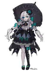  1girl ars_almal asymmetrical_legwear black_ribbon black_thighhighs black_umbrella blue_bow blue_eyes bow breasts closed_mouth corset detached_sleeves dress eyepatch flower flower_eyepatch frilled_dress frilled_sleeves frilled_umbrella frills full_body gloves gothic_lolita grey_gloves hair_flower hair_ornament hair_ribbon hairband highres holding holding_umbrella large_ribbon lolita_fashion lolita_hairband long_hair long_sleeves looking_at_viewer miniskirt nijisanji parasol ribbon skirt sleeveless smile solo tatami_kami thigh-highs twintails twitter_username umbrella umbrella_over_shoulder virtual_youtuber waist_ribbon white_background white_hair white_thighhighs 