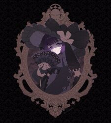  1girl alternate_costume black_background black_bonnet black_dress black_gloves black_hat black_veil bonnet bow commentary_request dress dress_bow dress_flower flower frilled_dress frills gloves hand_fan hat highres holding holding_fan hololive loisning long_sleeves looking_at_viewer ninomae_ina&#039;nis parted_lips picture_frame pleated_dress purple_hair simple_background sleeves_past_wrists solo twitter_username upper_body veil violet_eyes virtual_youtuber 