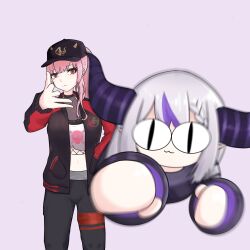  &lt;|&gt;_&lt;|&gt; 2girls :3 baseball_cap black_dress black_hat black_jacket black_pants braid braided_bangs clenched_hands closed_mouth commentary crop_top demon_horns dress english_commentary fong_(fongthe0125) grey_hair hat highres hololive hololive_english horns jacket la+_darknesss la+_darknesss_(1st_costume) long_sleeves looking_at_viewer meme midriff mori_calliope mori_calliope_(streetwear) motion_blur multicolored_hair multiple_girls navel open_clothes open_jacket pants pink_background pink_hair ponytail puffy_long_sleeves puffy_sleeves purple_hair red_eyes shirt simple_background streaked_hair virtual_youtuber white_shirt woe_plague_be_upon_ye_(meme) 