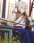  1boy bishounen blue_eyes chinese_clothes csyko erhu fate/grand_order fate_(series) gao_changgong_(fate) grey_hair hair_between_eyes highres instrument male_focus music no_mask playing_instrument short_hair silver_hair sitting solo 