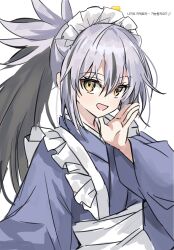  1girl apron black_hair blue_kimono fate/grand_order fate_(series) grey_hair hair_between_eyes highres japanese_clothes kawakami_gensai_(fate) kimono korean_text long_hair looking_at_viewer maid_headdress multicolored_hair open_mouth ponytail simple_background smile solo syst098 translation_request two-tone_hair very_long_hair white_apron white_background wide_sleeves yellow_eyes 