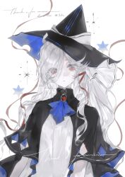  1girl absurdres artist_name ascot black_capelet black_hat blue_ascot capelet dress eyes_visible_through_hair gem hair_between_eyes hair_over_one_eye hair_ribbon hat heilanshuimuchu highres jewelry long_hair looking_at_viewer original red_eyes red_ribbon ribbon simple_background solo upper_body white_background white_dress white_hair witch_hat 