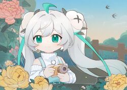  1girl ahoge bare_shoulders bird blue_sky camera closed_mouth day fence flower gradient_hair green_eyes green_hair hair_ornament hair_ribbon highres holding holding_camera jewelry long_hair long_sleeves looking_at_viewer multicolored_hair off_shoulder official_alternate_costume official_alternate_hairstyle outdoors overalls peony_(flower) pink_flower quanmian_shidai ribbon sky smile solo streaked_hair swallow_(bird) sweater turtleneck turtleneck_sweater twintails upper_body very_long_hair wen_xiaomian wenxiaomian_family white_flower white_hair white_sweater yellow_flower 