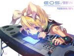  green_eyes instrument kagamine_rin scr synthesizer vocaloid yamaha 