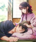  1boy 1girl :d black_hair blue_kimono blurry blurry_background bow closed_eyes day floral_print hair_bow hetero highres indoors izumi_(stardustalone) japanese_clothes kimono lap_pillow long_hair lying obi on_side open_mouth pink_kimono renri_no_chigiri_wo_kimi_to_shiru sash sidelocks sitting sliding_doors smile sunlight tatami violet_eyes wariza 