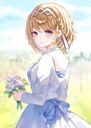  1girl blonde_hair blue_dress blue_sky blurry blurry_background campanella_(vtuber) commentary_request commission cropped_jacket dress earrings flower from_behind headpiece highres holding holding_flower ilis_0226 indie_virtual_youtuber jacket jewelry light_smile long_sleeves looking_at_viewer looking_back purple_flower second-party_source short_hair skeb_commission sky solo upper_body violet_eyes virtual_youtuber white_jacket 