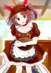  1girl absurdres ahoge animal_ears apron blush breasts brown_eyes brown_hair brown_shirt brown_skirt coco's collarbone commentary_request gran_alegria_(umamusume) hair_between_eyes hair_ornament highres horse_ears horse_girl horse_tail looking_at_viewer medium_hair multicolored_hair open_mouth puffy_short_sleeves puffy_sleeves shirt short_sleeves skirt smile solo tail umamusume visor_cap waist_apron waitress white_apron white_streaks x_hair_ornament yrouumkinnoaw 