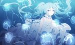  1girl bare_shoulders blue_eyes blue_hair blue_theme collar commentary dress frilled_collar frilled_dress frills hatsune_miku highres jellyfish light_particles long_hair looking_at_viewer ribbon smile solo spaghetti_strap twintails umeko_208 underwater upper_body very_long_hair vocaloid white_dress wrist_ribbon 