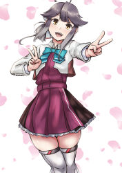  1girl absurdres agodashi ahoge aqua_bow aqua_bowtie black_hair blazer bow bowtie commentary_request double_v dress feet_out_of_frame gradient_hair grey_hair grey_jacket grey_thighhighs halter_dress halterneck hayanami_(kancolle) hayanami_kai_ni_(kancolle) highres jacket kantai_collection multicolored_hair petals purple_dress short_hair side_ponytail smile solo thigh-highs v yellow_eyes 