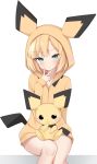  1girl :3 animal_ears bangs bare_legs blonde_hair blunt_bangs blush child closed_mouth cosplay cowboy_shot crossover eyebrows_visible_through_hair fake_animal_ears fate_(series) gen_2_pokemon green_eyes highres hood hooded_jacket hoodie jacket kamu_(geeenius) long_sleeves looking_at_viewer lord_el-melloi_ii_case_files on_lap pichu pichu_ears pokemon pokemon_(creature) pokemon_ears pokemon_on_lap reines_el-melloi_archisorte short_hair simple_background sitting sleeves_past_wrists smile tail v white_background yellow_jacket 