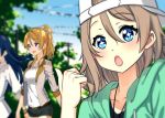  3girls ayase_eli baseball_cap blonde_hair blue_eyes blue_hair blurry blurry_background blush breasts brown_hair collarbone hair_between_eyes hat highres jewelry looking_away love_live! love_live!_school_idol_project love_live!_sunshine!! medium_breasts multiple_girls necklace open_mouth ponytail scrunchie short_hair short_ponytail sideways_hat smile sonoda_umi sparkling_eyes watanabe_you wavy_hair white_headwear zhanzheng_zi 