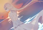  1girl abigail_williams_(fate/grand_order) absurdres back bangs bare_shoulders beach blonde_hair blue_eyes breasts dress fate/grand_order fate_(series) forehead gradient_sky highres long_hair looking_back ocean orange_sky parted_bangs pillow_(blackpirou) sky small_breasts sunset twilight very_long_hair white_dress 