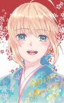  1girl 2020 :d ahoge alternate_costume artoria_pendragon_(all) bag blonde_hair blue_eyes blue_kimono blue_ribbon eyebrows_visible_through_hair fate/stay_night fate_(series) floral_print hair_between_eyes hair_ribbon highres japanese_clothes kimono looking_at_viewer open_mouth portrait print_kimono red_background ribbon ro96cu saber shiny shiny_hair short_hair smile solo two-tone_background white_background 
