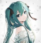  1girl absurdres aqua_eyes aqua_hair choker from_side hair_between_eyes hair_ribbon hatsune_miku highres long_hair looking_at_viewer ribbon solo spinel_cranweiss twintails upper_body vocaloid water_drop 