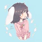  1girl animal_ears black_hair blue_background blush carrot_necklace dated dress flower frilled_sleeves frills from_side inaba_tewi m_(m073111) medium_hair multiple_girls open_mouth orange_eyes pink_dress puffy_short_sleeves puffy_sleeves rabbit_ears short_sleeves signature simple_background smile solo touhou upper_body wavy_hair 