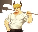  1boy absurdres axe bangs bara blonde_hair blush chest clayten draph granblue_fantasy green_eyes highres horns looking_at_viewer male_focus muscle over_shoulder pectorals smile solo toned toned_male vane_(granblue_fantasy) weapon weapon_over_shoulder 