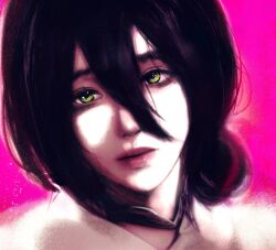  1girl black_hair chainsaw_man close-up commentary green_eyes hair_between_eyes hair_ears lips medium_hair pink_background pink_lips portrait profilicnekro reze_(chainsaw_man) solo 