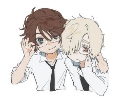  2boys adjusting_eyewear albino andrew_kreiss arm_around_shoulder bespectacled blonde_hair brown_hair bruise bruised_eye commentary_request cropped_torso cross_scar fang fid_brr glasses green_eyes hair_over_one_eye head_tilt identity_v injury korean_commentary luca_balsa male_focus multiple_boys red_eyes scar scar_on_face uneven_eyes 