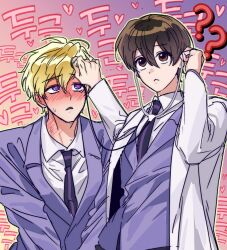  17_00 1boy 1girl :&lt; ? blonde_hair blush brown_eyes brown_hair coat commentary_request derivative_work doctor fujioka_haruhi full-face_blush heart heart_in_eye hetero holding holding_stethoscope korean_commentary korean_text looking_at_another ouran_high_school_host_club ouran_high_school_uniform reverse_trap school_uniform short_hair stethoscope suou_tamaki symbol_in_eye translation_request upper_body violet_eyes white_coat 