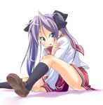  hiiragi_kagami hiro_kazuki kneehighs lucky_star panties pantyshot purple_hair school_uniform serafuku shoes socks underwear 
