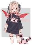  1girl absurdres arms_at_sides bangs bat_wings black_shirt blonde_hair blush bracelet collar collarbone commentary_request cowboy_shot cropped_legs demon_wings dog_collar fangs grey_background heart heart_tattoo highres holding holding_stuffed_toy jewelry long_hair looking_at_viewer makaino_ririmu me_ji_v multicolored_hair nijisanji o-ring off_shoulder open_mouth pointy_ears red_collar red_eyes redhead shirt shirt_pull short_sleeves single_bare_shoulder smile solo standing streaked_hair stuffed_animal stuffed_bunny stuffed_toy tattoo thigh_strap two-tone_background white_background wing_tattoo wings 