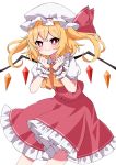  1girl blonde_hair closed_mouth eyebrows_visible_through_hair fang flandre_scarlet hat highres looking_at_viewer mob_cap puffy_short_sleeves puffy_sleeves red_eyes red_skirt short_hair short_sleeves side_ponytail simple_background skin_fang skirt smile solo touhou tsukimirin white_background white_headwear wrist_cuffs 
