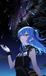  1girl asymmetrical_sidelocks beret black_choker black_dress black_hat blue_eyes blue_hair bow bow_earrings choker collared_dress colored_inner_hair double-parted_bangs dress earrings green_ribbon hair_between_eyes hair_ribbon hand_up hat highres hololive hoshimachi_suisei hoshimachi_suisei_(casual) jewelry lace lace_choker lace_sleeves long_hair looking_up multicolored_hair neck_ribbon night night_sky official_alternate_costume official_alternate_hairstyle one_side_up parted_lips quilted_headwear ribbon scrunchie shooting_star short_sleeves sidelocks sky solo star_(sky) star_(symbol) star_in_eye starry_sky symbol_in_eye upper_body virtual_youtuber wrist_scrunchie you06 