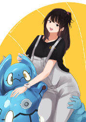  1girl :d absurdres animification armor black_eyes black_hair black_shirt blue_armor breasts commentary cowboy_shot cycloneactionx glowing glowing_eyes hair_ornament highres light_blush long_hair looking_at_viewer medium_breasts natsume_rin_(ultraman_arc) on_shoulder one_side_up open_mouth overalls robot shirt short_sleeves sitting sitting_on_shoulder smile swept_bangs t-shirt teeth tokusatsu twitter_username two-tone_background ultra_series ultraman_arc_(series) v-shaped_eyebrows watch watch white_background white_overalls yellow_background yellow_eyes youpi_(ultraman_arc) 