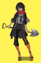  1boy betti_(xx_betti) black_hair black_pants black_shoes chinese_commentary collared_shirt earrings fangs full_body hair_between_eyes highres holding holding_shovel jewelry looking_at_viewer male_focus mashiro_meme mashiro_meme_(1st_costume) nijisanji open_mouth pants red_scarf safety_pin safety_pin_hair_ornament scarf shirt shoes shovel simple_background sleeves_rolled_up solo standing suspenders virtual_youtuber yellow_background yellow_eyes 